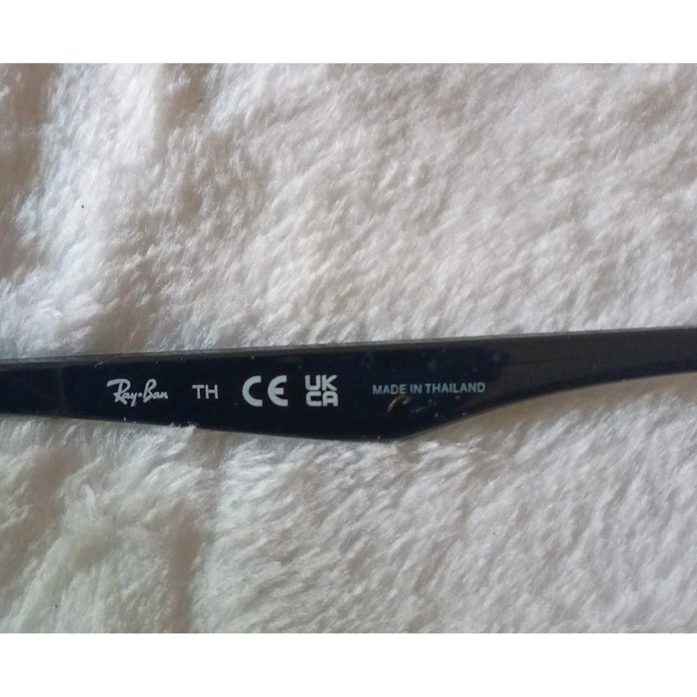 Ray-Ban RB7066 2000 Black Eyeglass Frames 54-17-145 w/ Case Authentic